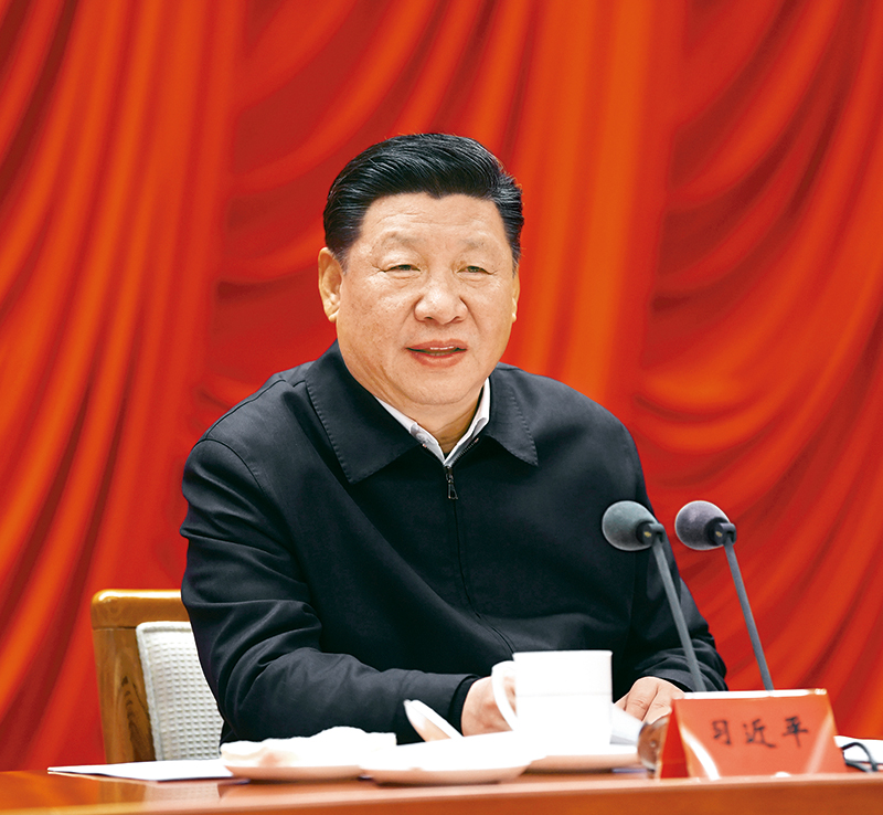 　　2019年1月21日，省部級(jí)主要領(lǐng)導(dǎo)干部堅(jiān)持底線思維著力防范化解重大風(fēng)險(xiǎn)專題研討班在中央黨校開班。中共中央總書記、國家主席、中央軍委主席習(xí)近平在開班式上發(fā)表重要講話。 新華社記者 饒愛民/攝