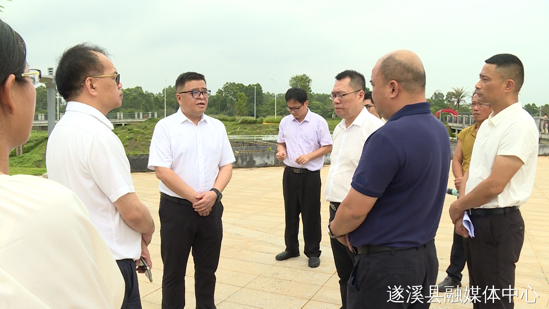 劉劍率隊(duì)督導(dǎo)自然資源領(lǐng)域問(wèn)題整改及合湛高鐵遂溪段征拆工作