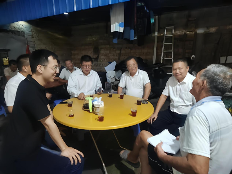 遂溪縣政協(xié)“身邊事好商量”點亮鄉(xiāng)村路
