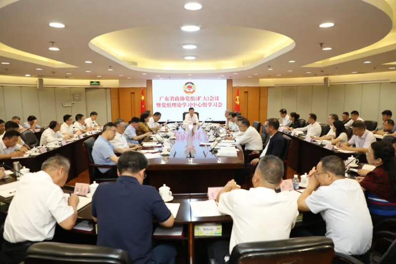 匯聚起鞏固拓展經(jīng)濟回升向好勢頭的強大合力